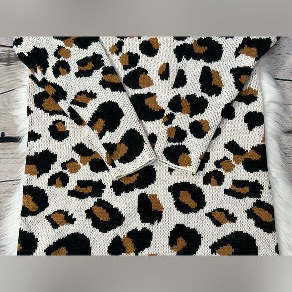 LOVE TREND New York Woman’s Leopard Printed Mock Neck Sweater Dress Size M - Picture 6 of 12